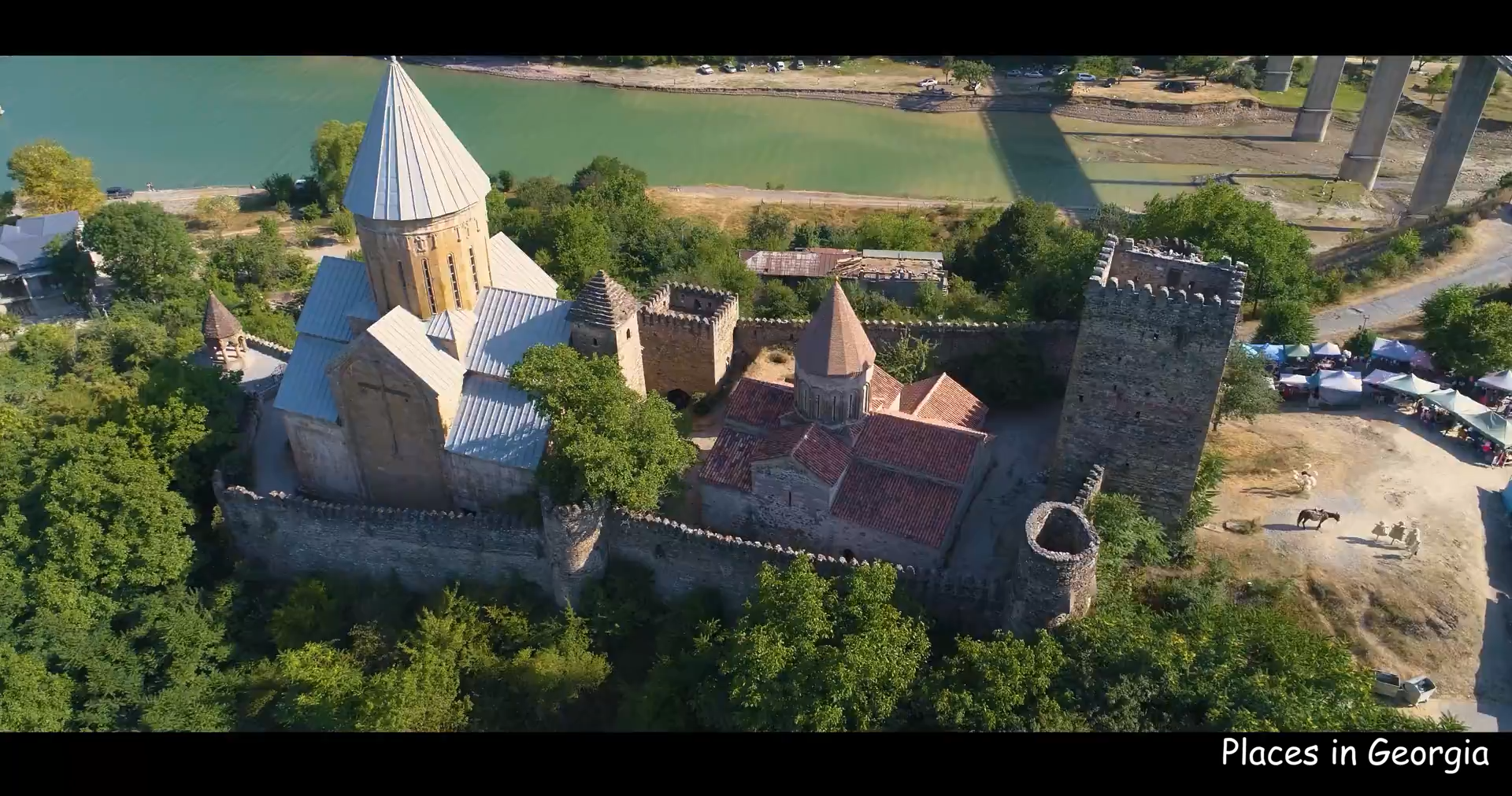 Ananuri Fortress